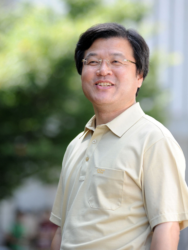 팽영일 